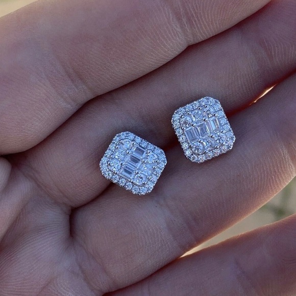 ✨Sparkling Square Studs✨ - Picture 4 of 7